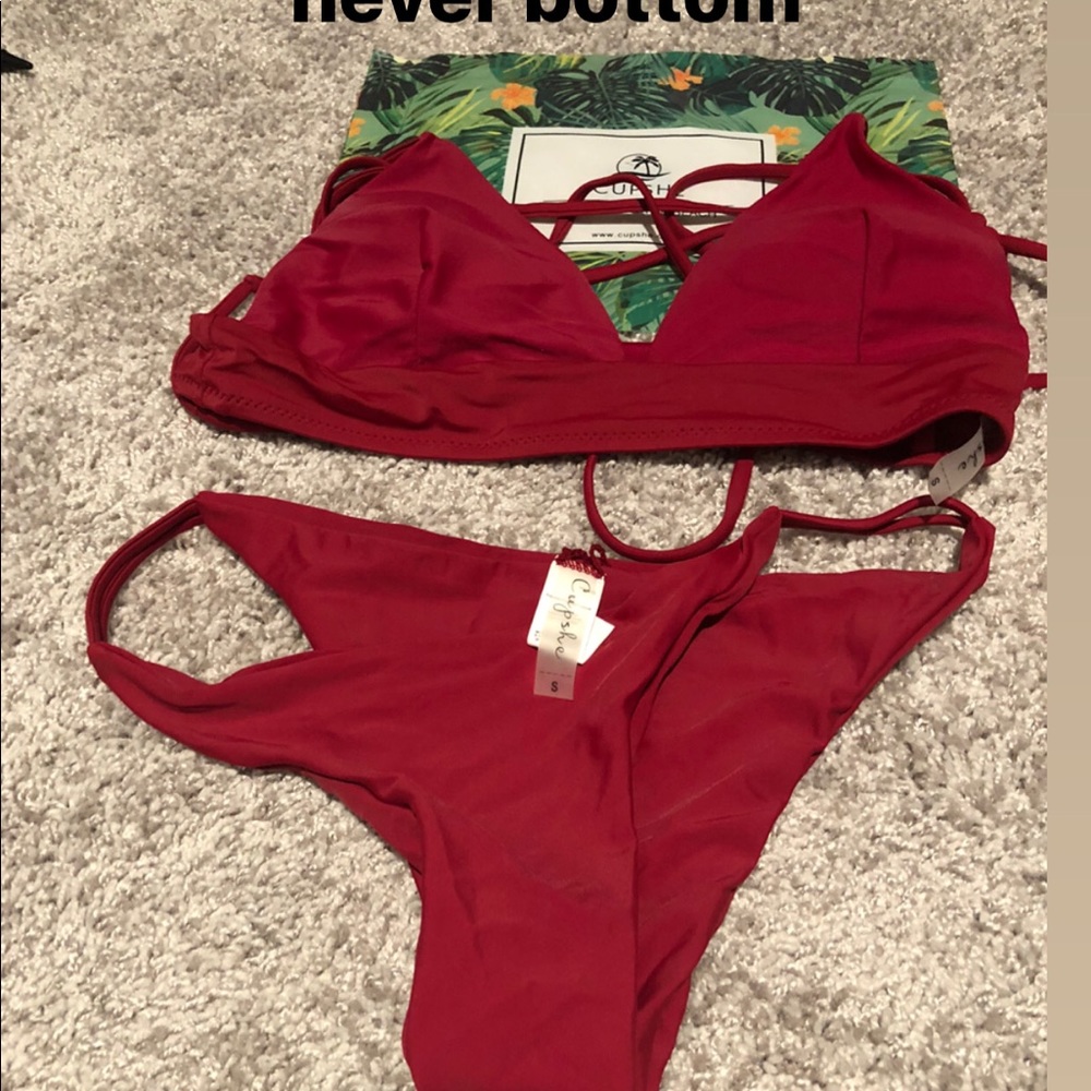 Small red cupshe bikini